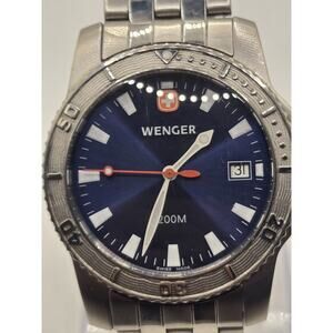 Wenger Swiss Military Men's Blue Dial Quartz 200m Dive Watch. 43mm. New Battery